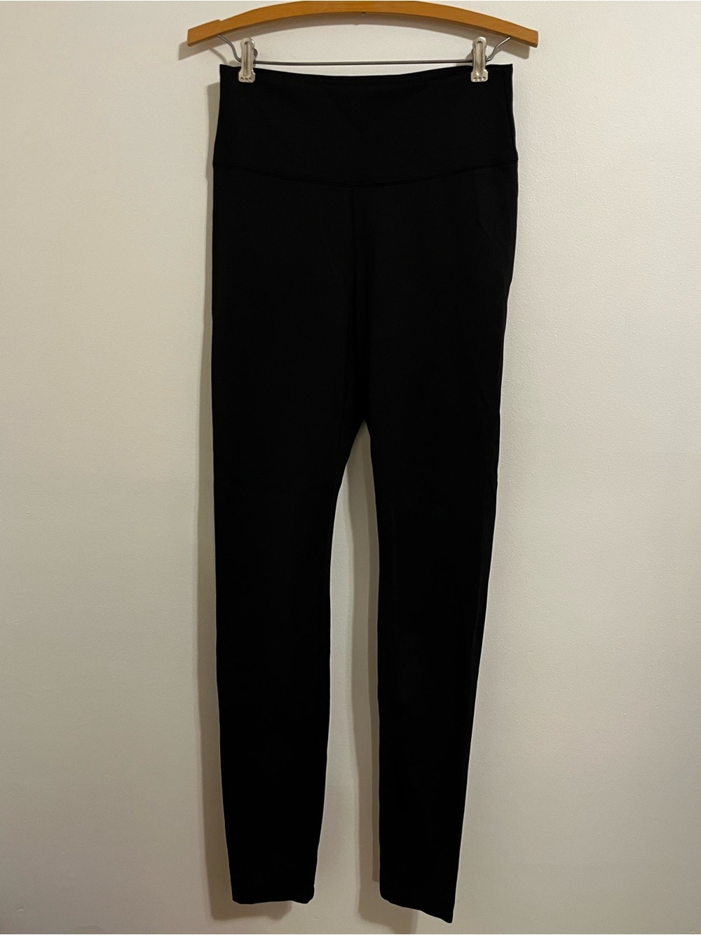 White House Black Market Runway Leggings Full Length Women’s 8 Nylon Spandex EUC